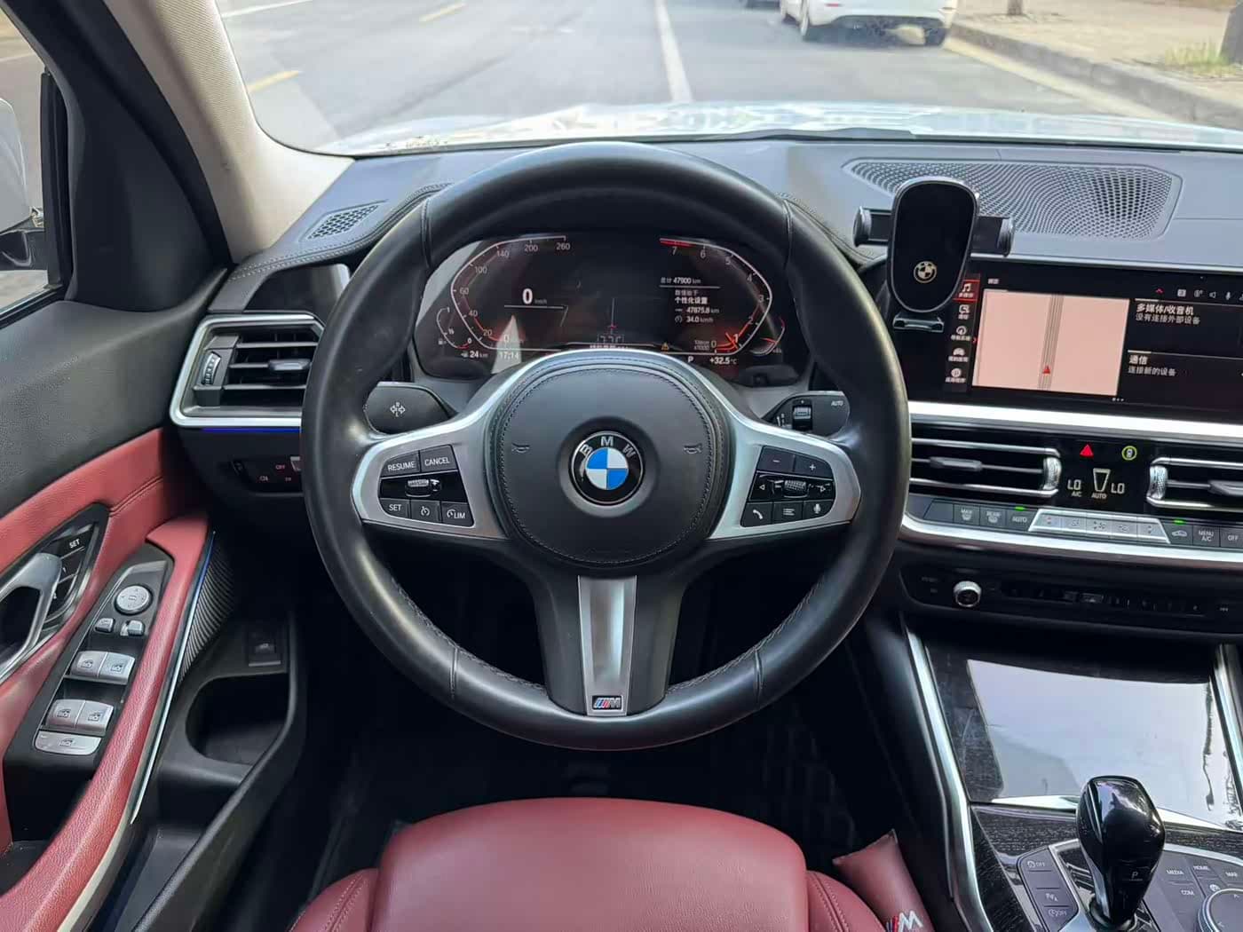 BMW 3 Series 2022 — Фото 13/14