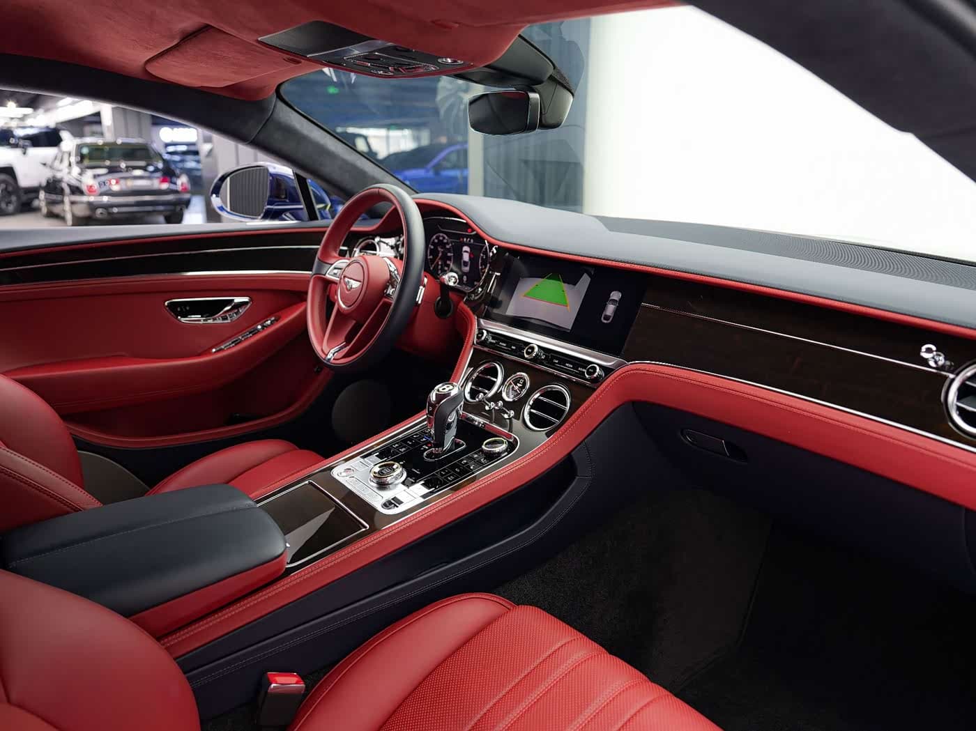 Bentley Continental 2020 — Фото 13/20