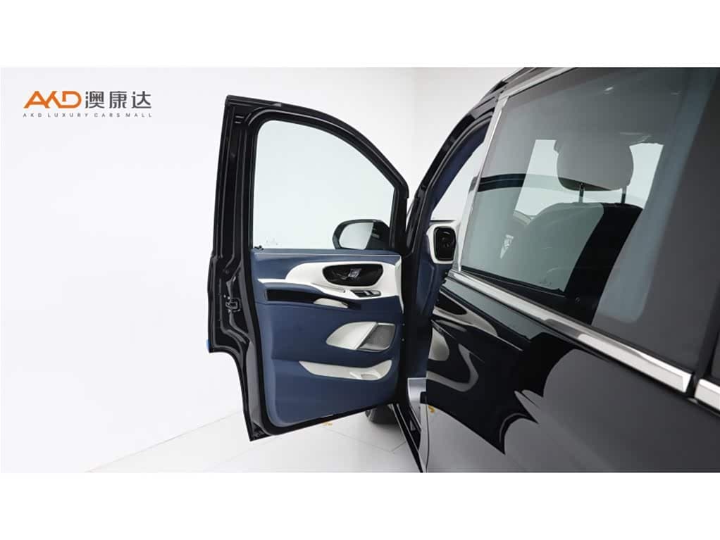 Mercedes-Benz Vito 2025 — Фото 11/11