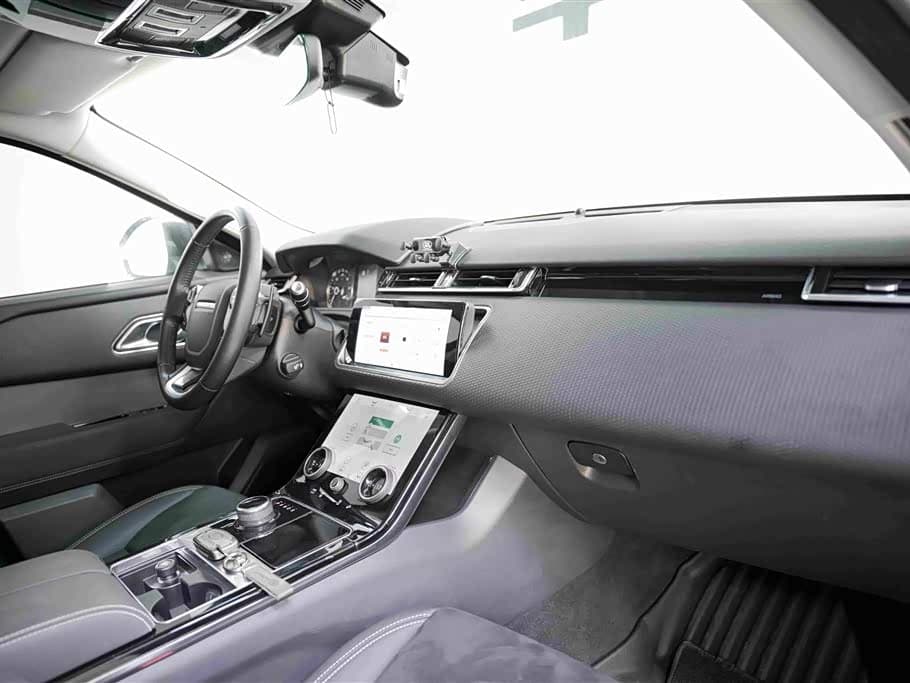 Land Rover Range Rover Velar 2020 — Фото 12/20
