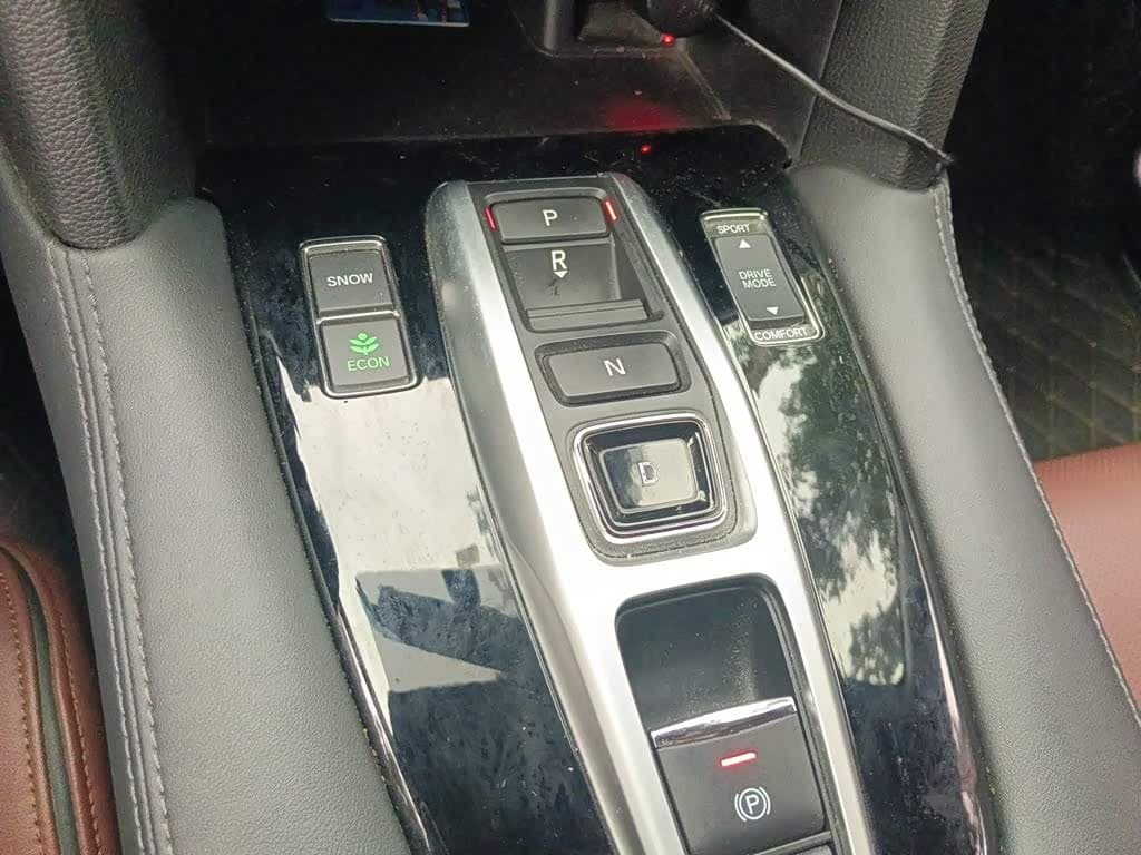 Honda UR-V 2018 — Фото 15/20