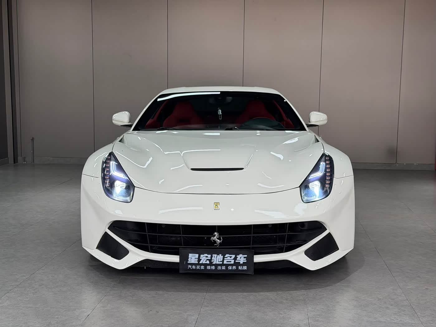 Ferrari F12berlinetta 2013 — Фото 2/12