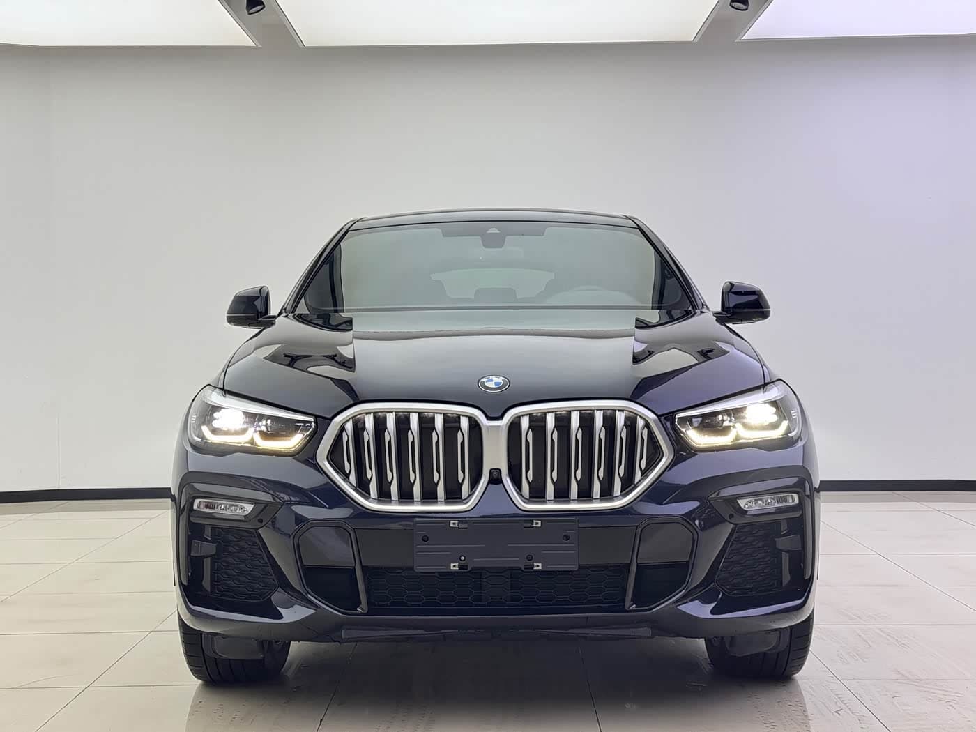 BMW X6 2020 — Фото 2/10