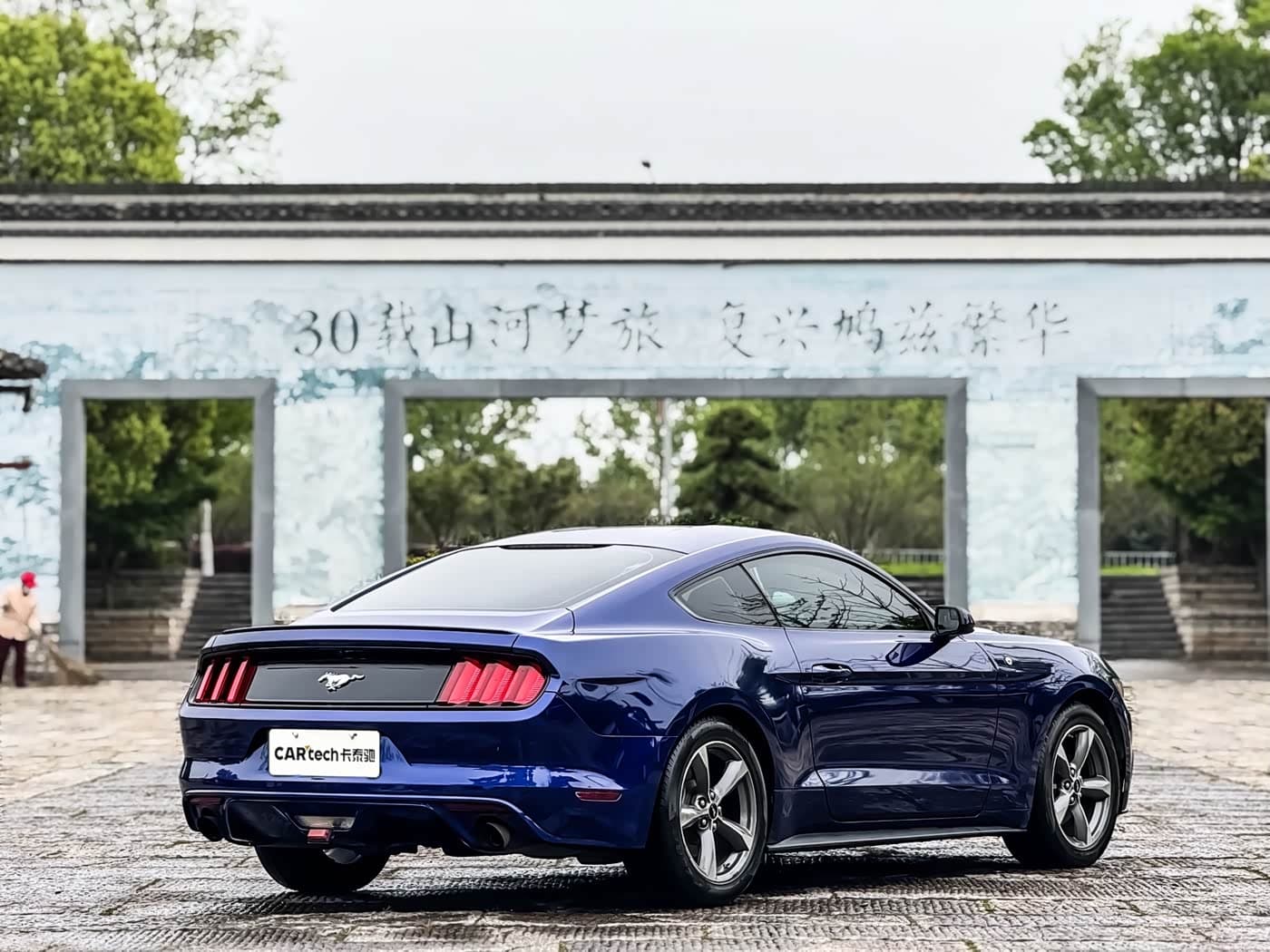 Ford Mustang 2016 — Фото 6/9