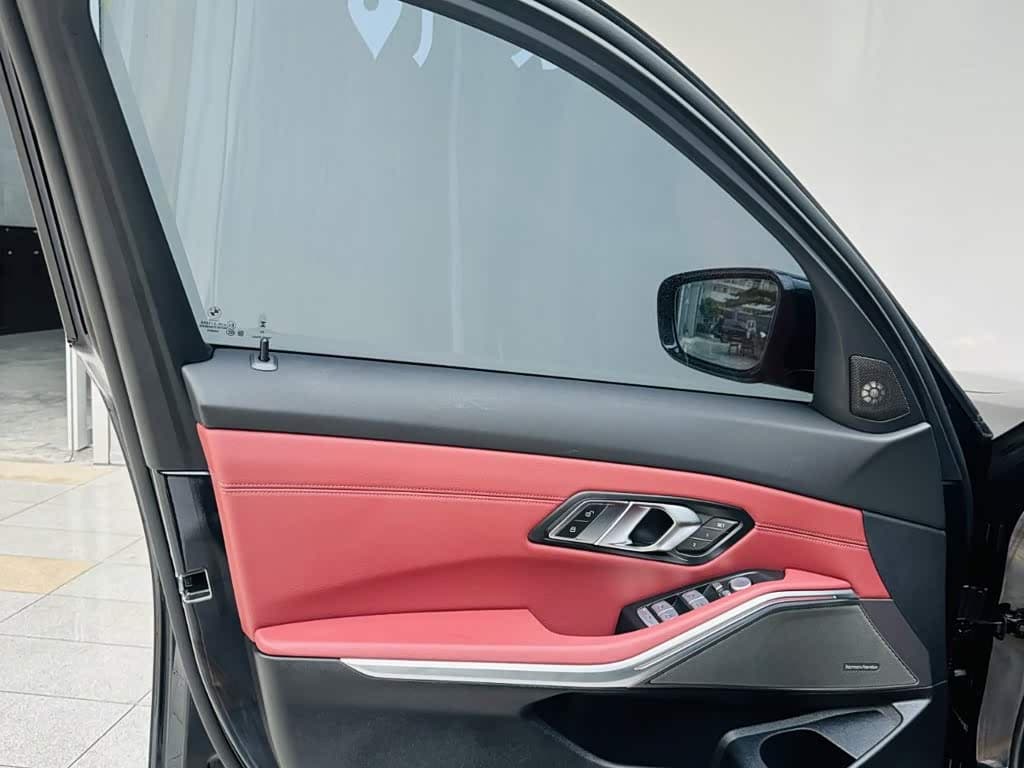 BMW 3 Series 2025 — Фото 20/20