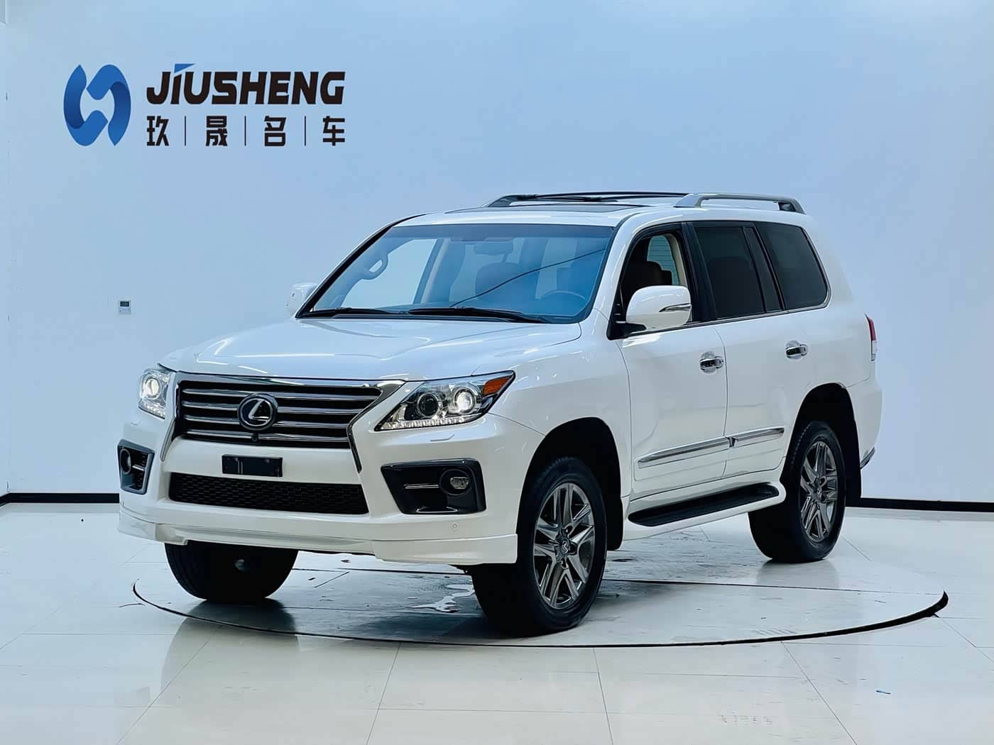 Lexus LX, 2016