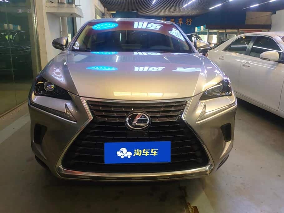 Lexus NX 2018 — Фото 2/16