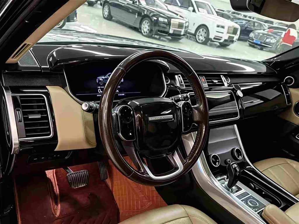 Land Rover Range Rover Sport PHEV 2021 — Фото 11/16