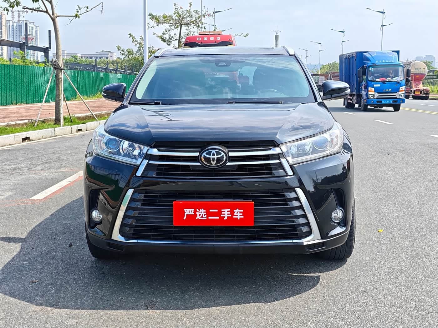 Toyota Highlander 2019 — Фото 3/10