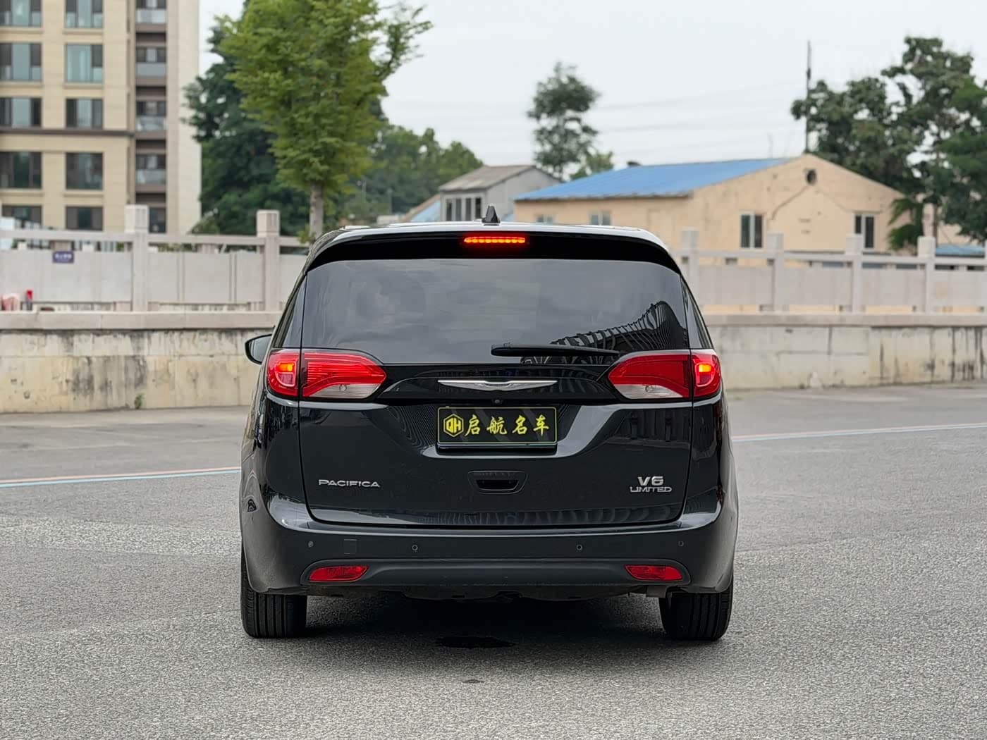 Chrysler Grand Voyager 2018 — Фото 13/17