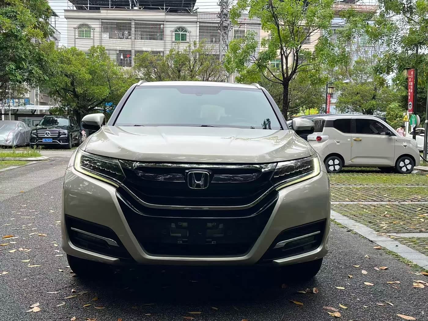 Honda UR-V 2018 — Фото 2/10
