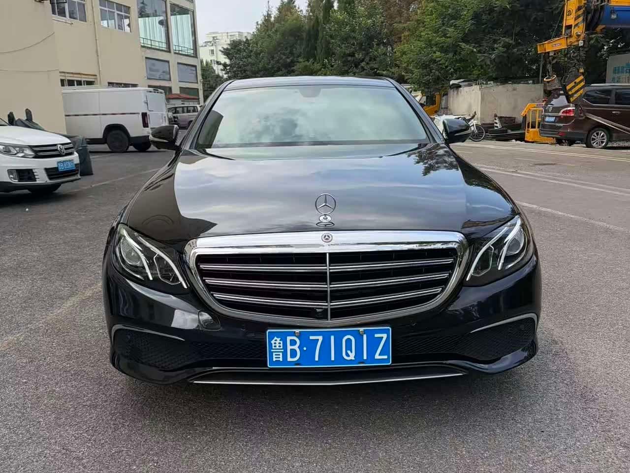 Mercedes-Benz E-Class 2018 — Фото 1/9