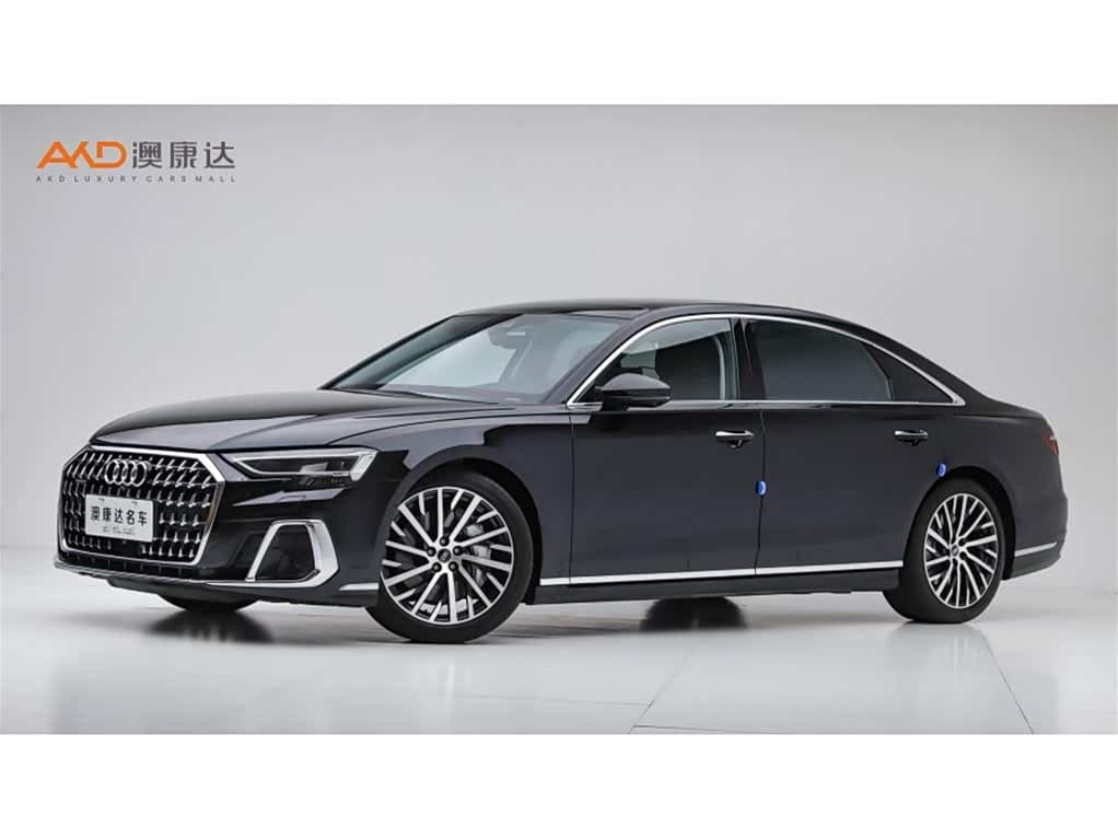 Audi A8 2023 — Фото 1/10