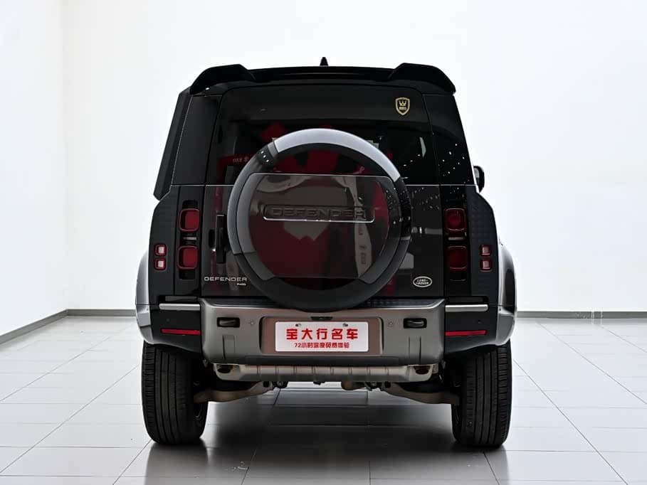 Land Rover Defender 2023 — Фото 8/20