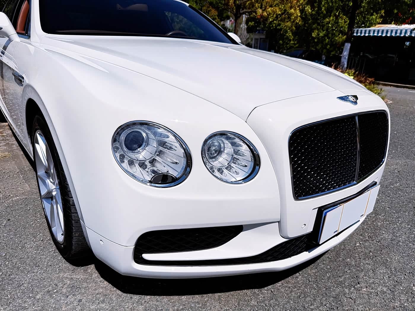 Bentley Flying Spur 2020 — Фото 13/20
