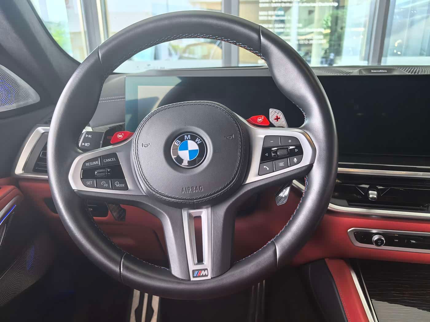 BMW X6 M 2025 — Фото 11/16