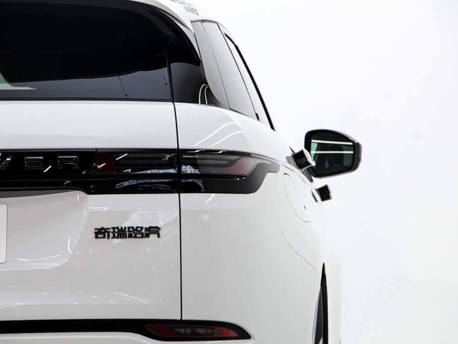Land Rover Range Rover Evoque 2025 — Фото 11/20