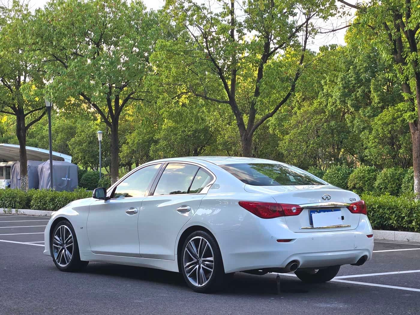 Infiniti Q50 2017 — Фото 4/14