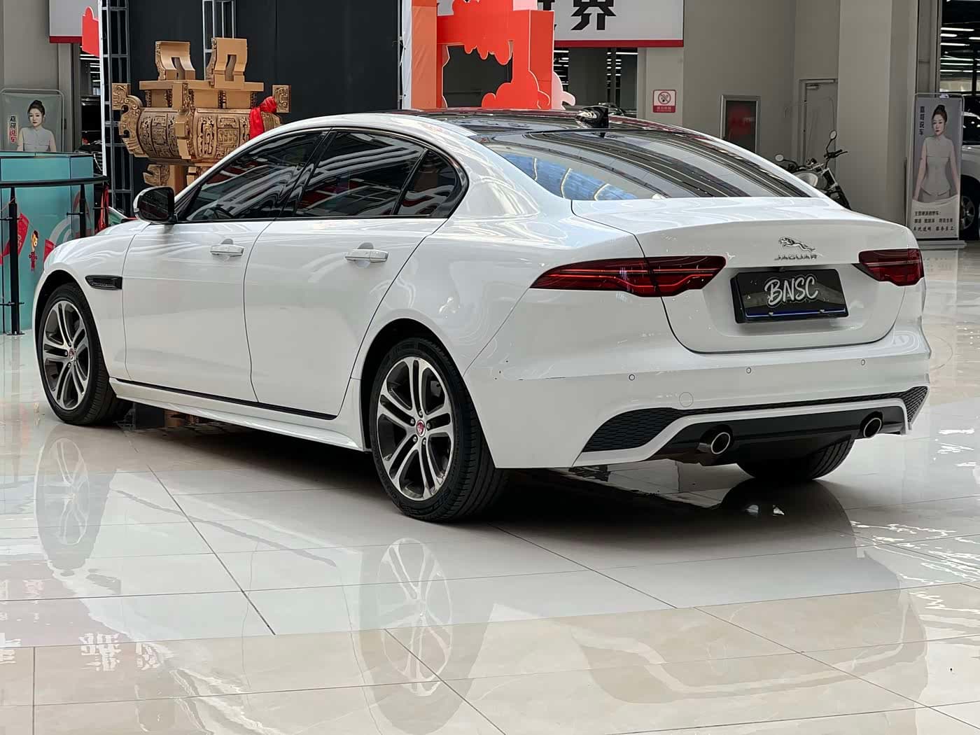 Jaguar XEL 2022 — Фото 9/20
