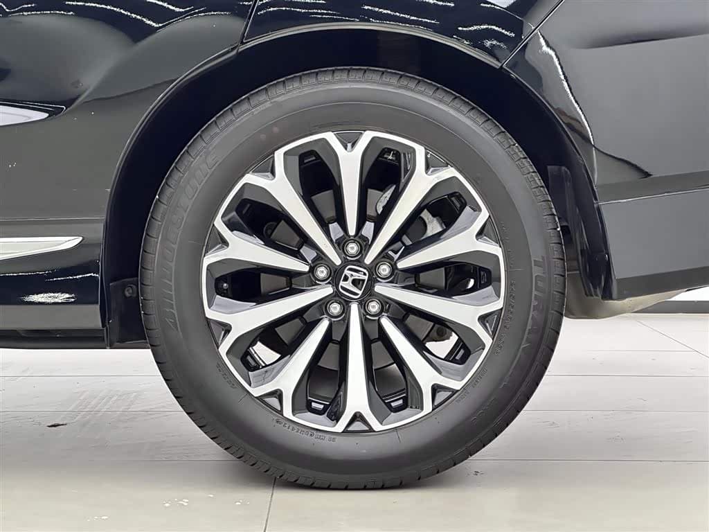 Honda UR-V 2025 — Фото 17/17