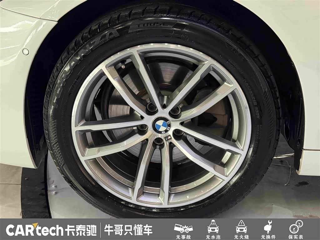 BMW 5 Series 2019 — Фото 10/20