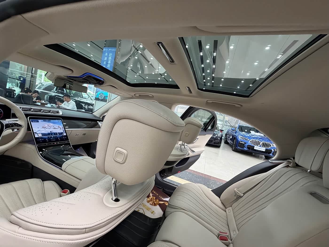 Mercedes-Benz S-Class 2023 — Фото 14/20