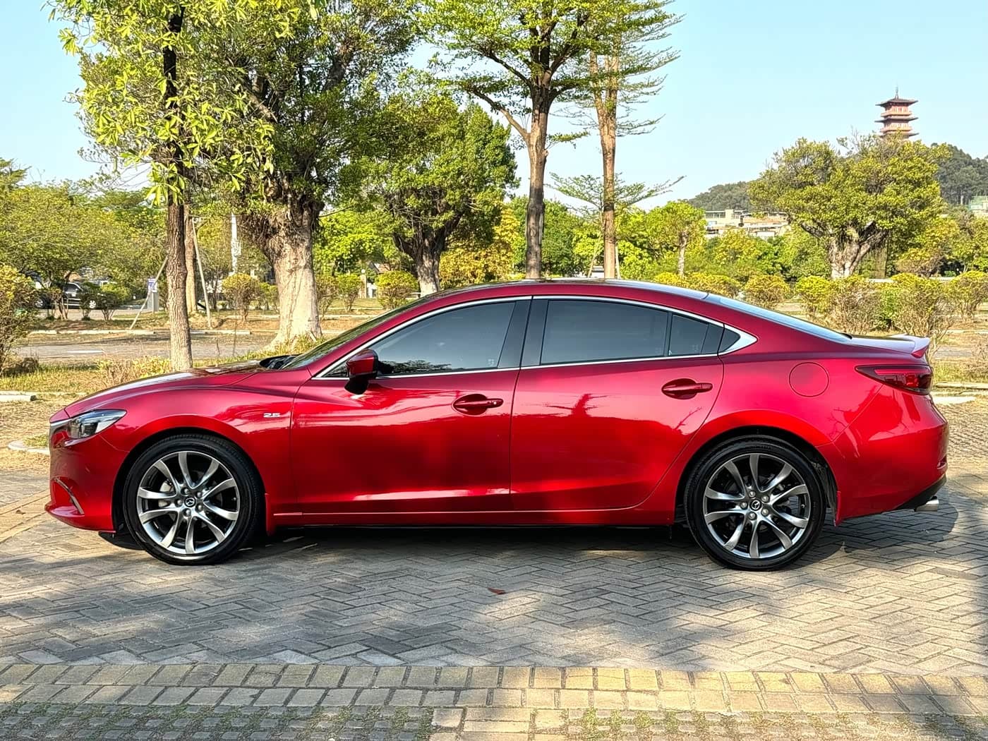 Mazda Atenza 2019 — Фото 12/15