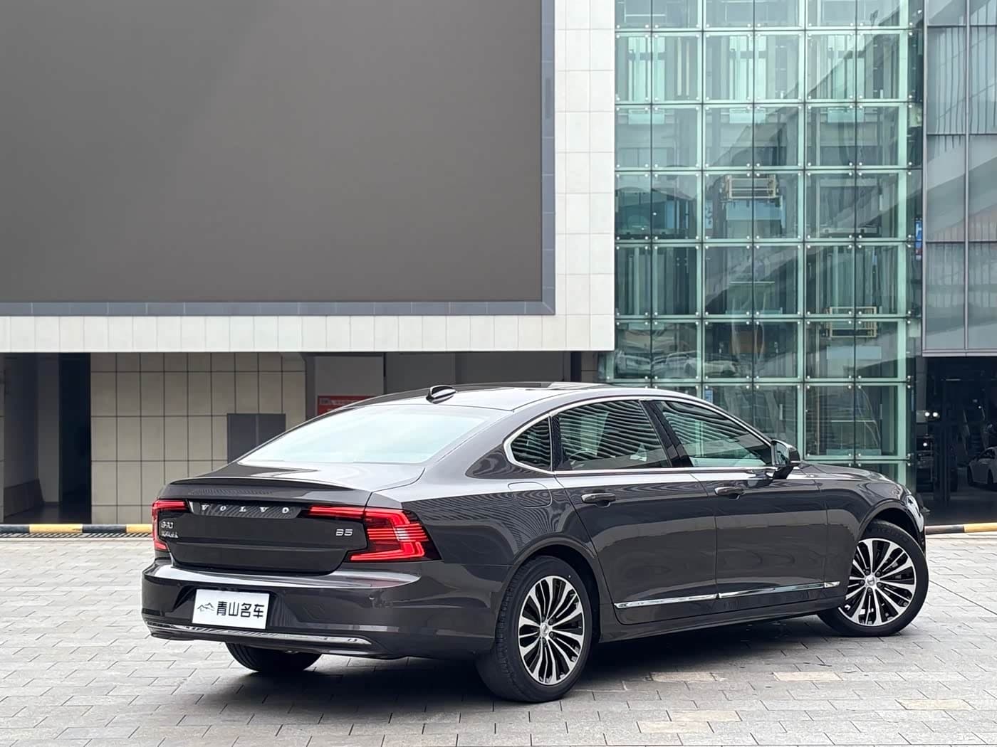 Volvo S90 2024 — Фото 16/16