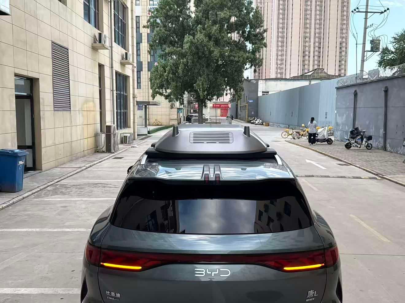 BYD Tang L 2025 — Фото 11/16