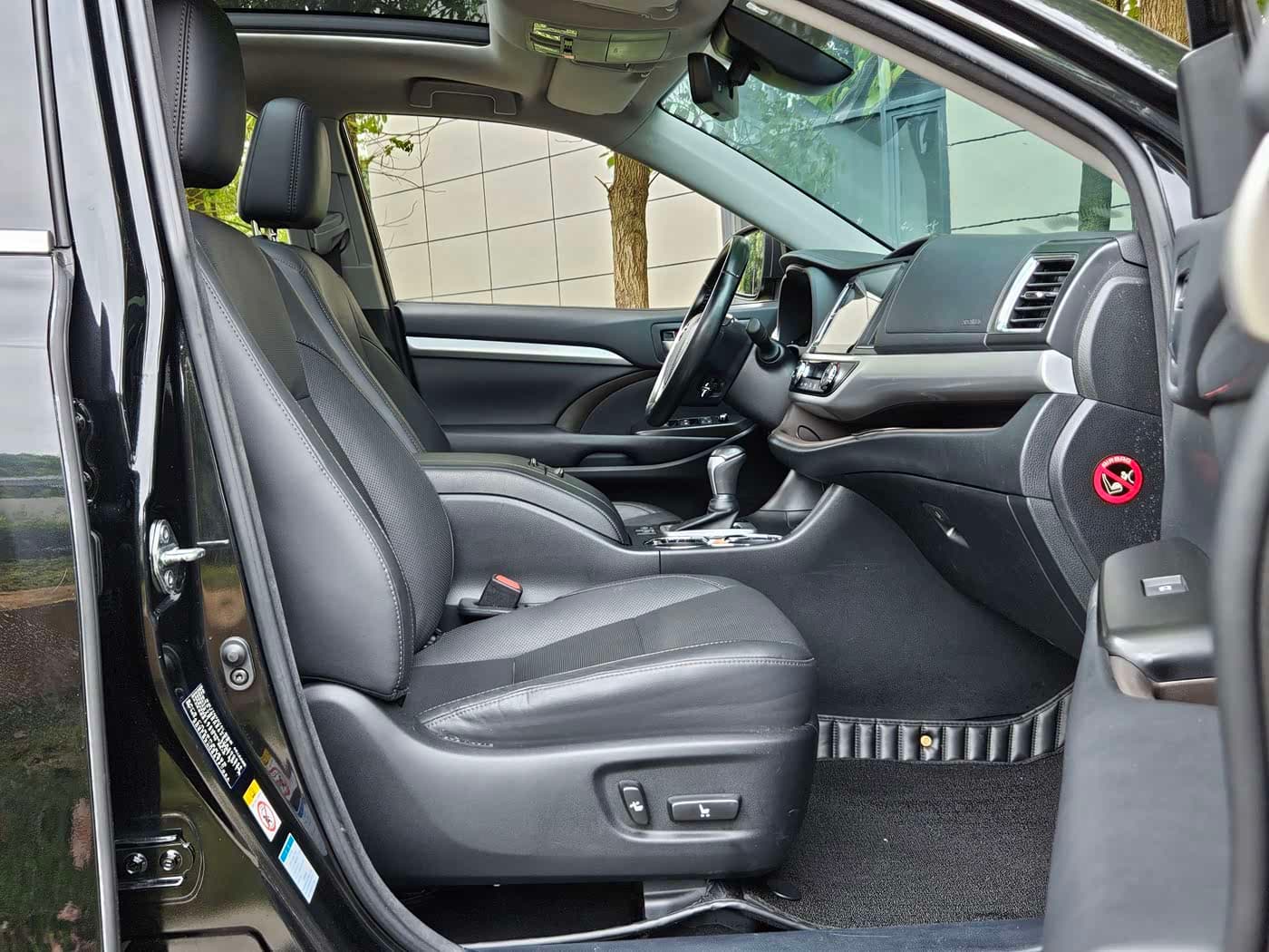 Toyota Highlander 2018 — Фото 7/20