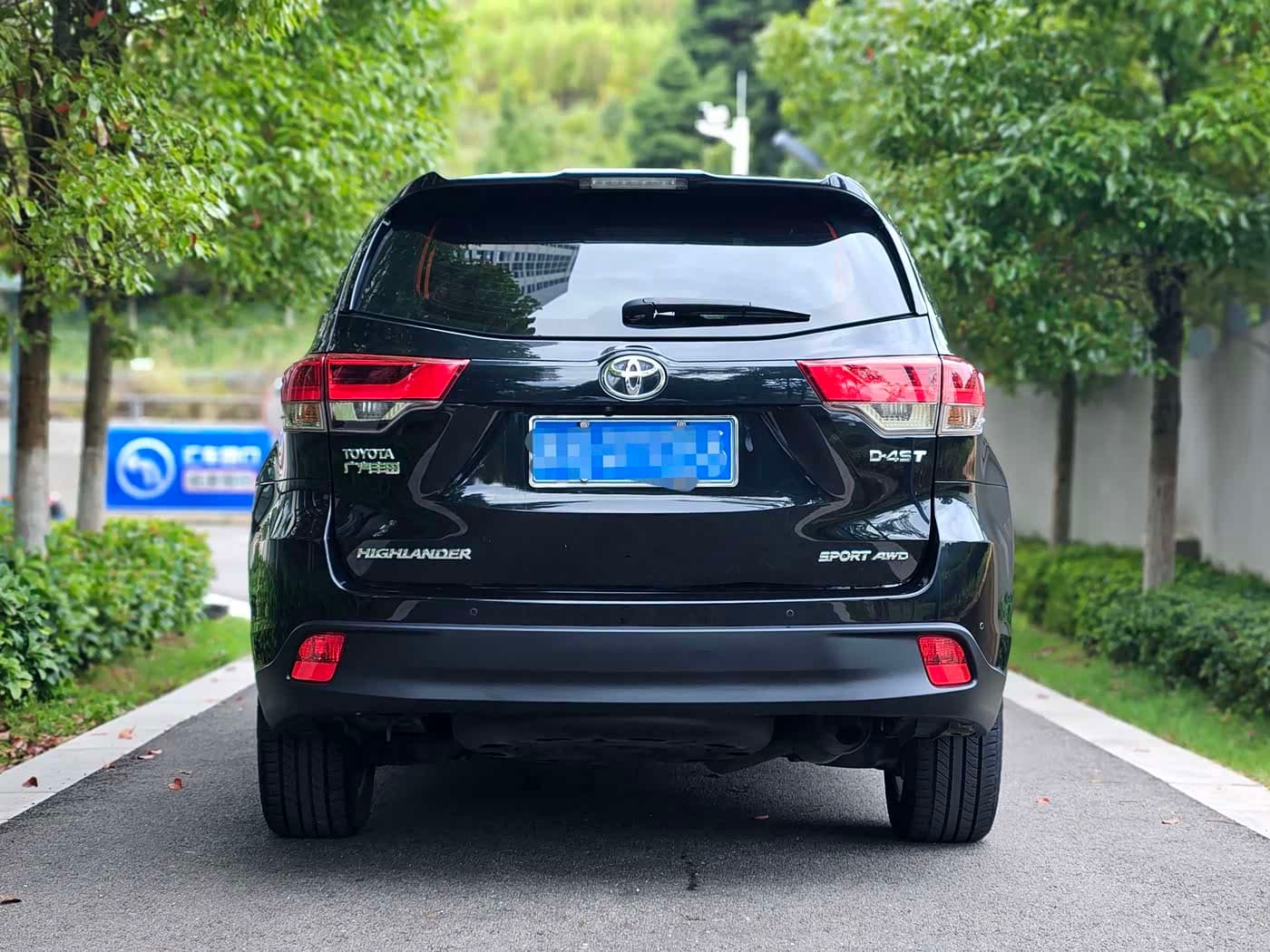 Toyota Highlander 2018 — Фото 11/20