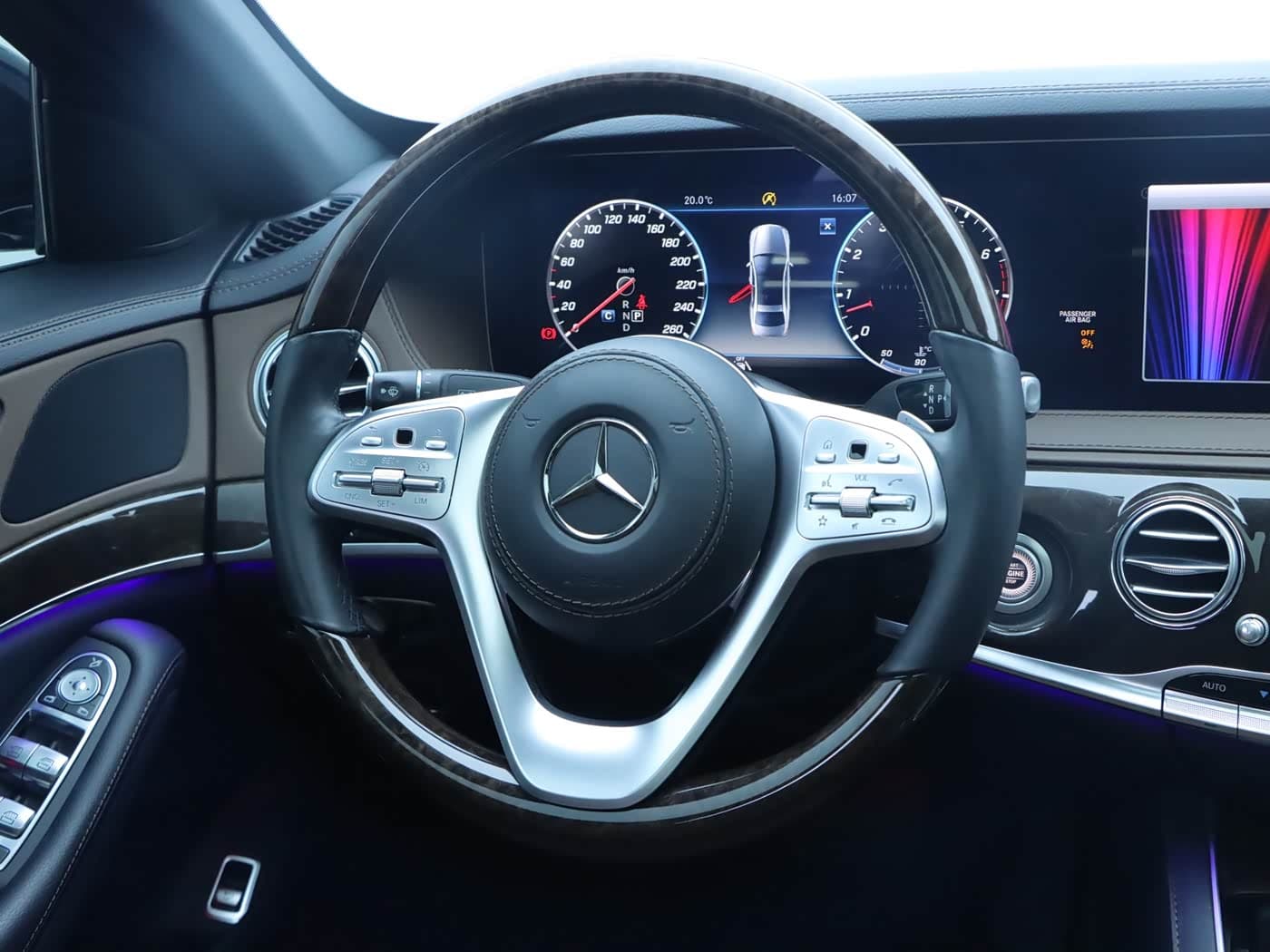 Mercedes-Benz S-Class 2020 — Фото 19/20