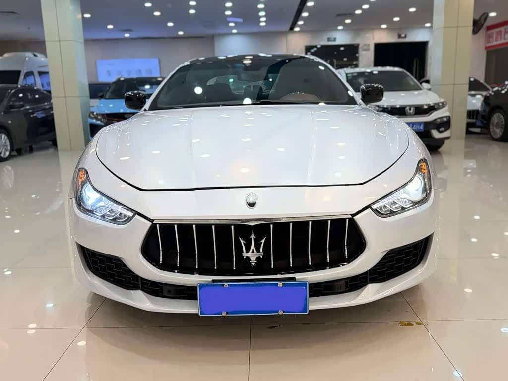Maserati Ghibli 2014 — Фото 2/20