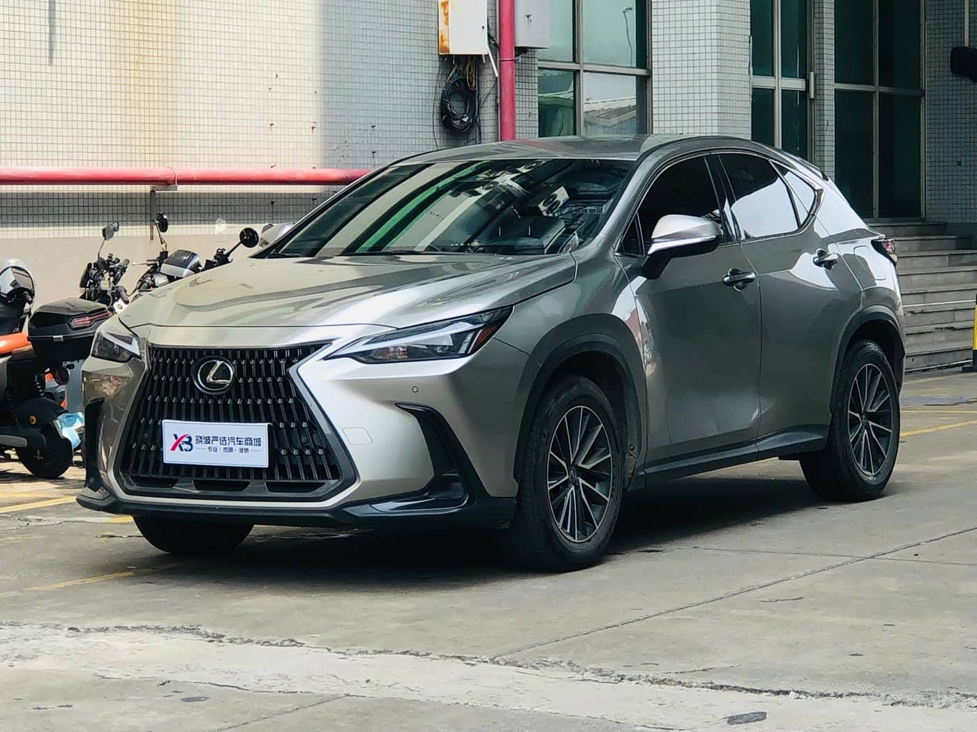 Lexus NX, 2023