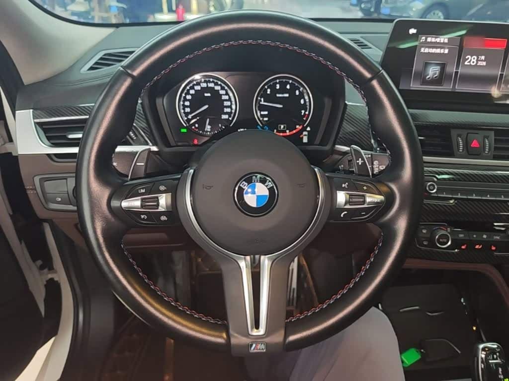 BMW X2 2023 — Фото 11/20