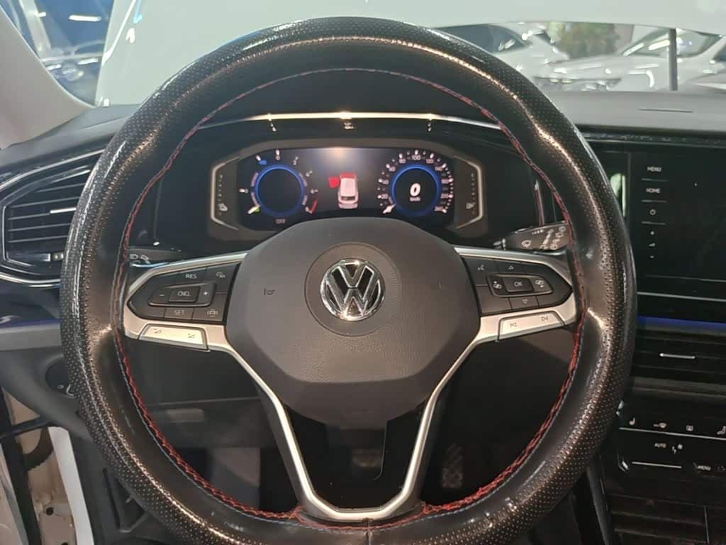 Volkswagen Tayron GTE Plug-in Hybrid 2021 — Фото 11/20