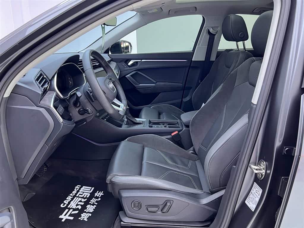 Audi Q3 Sportback 2023 — Фото 15/20