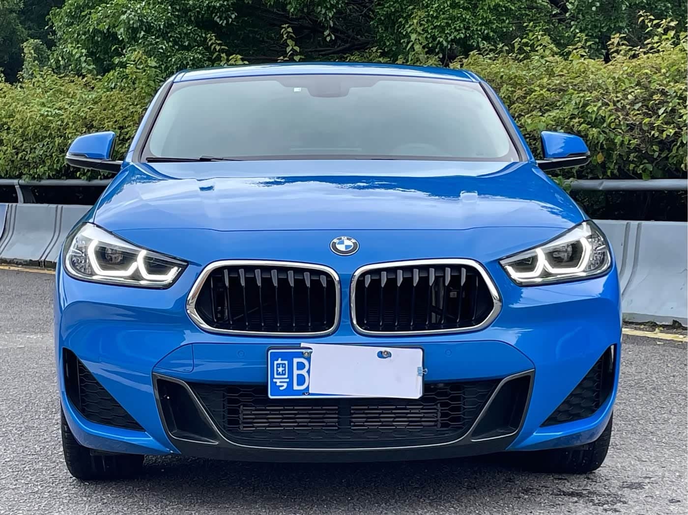 BMW X2 2021 — Фото 2/17
