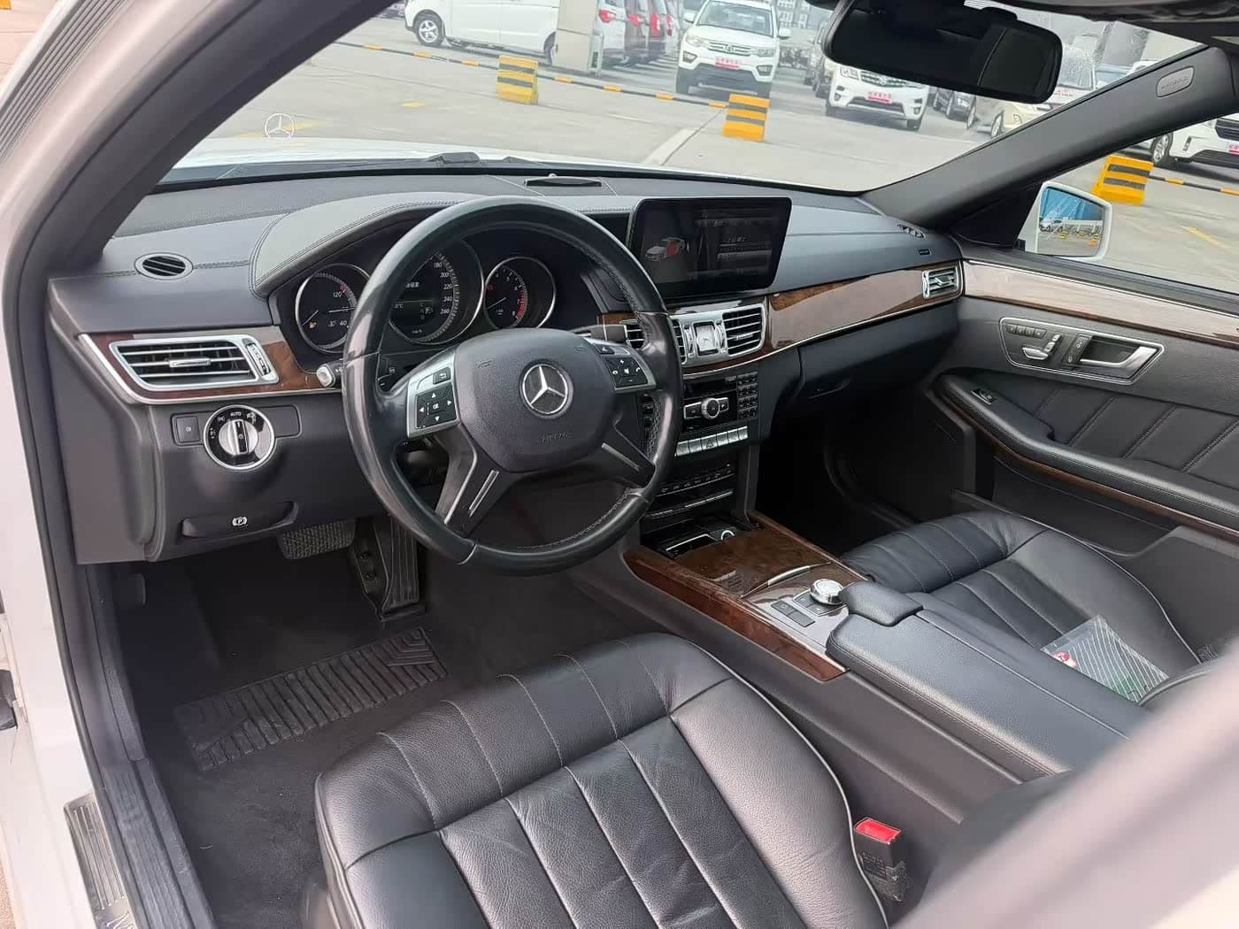 Mercedes-Benz E-Class 2014 — Фото 2/15