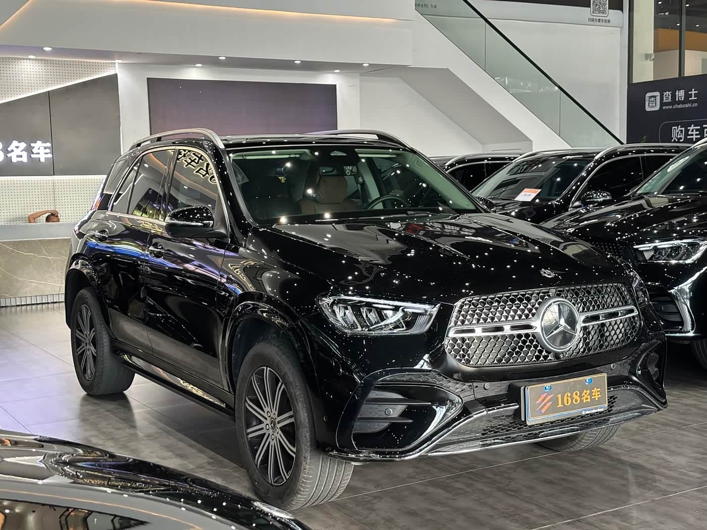 Mercedes-Benz GLE 2026 — Фото 3/17