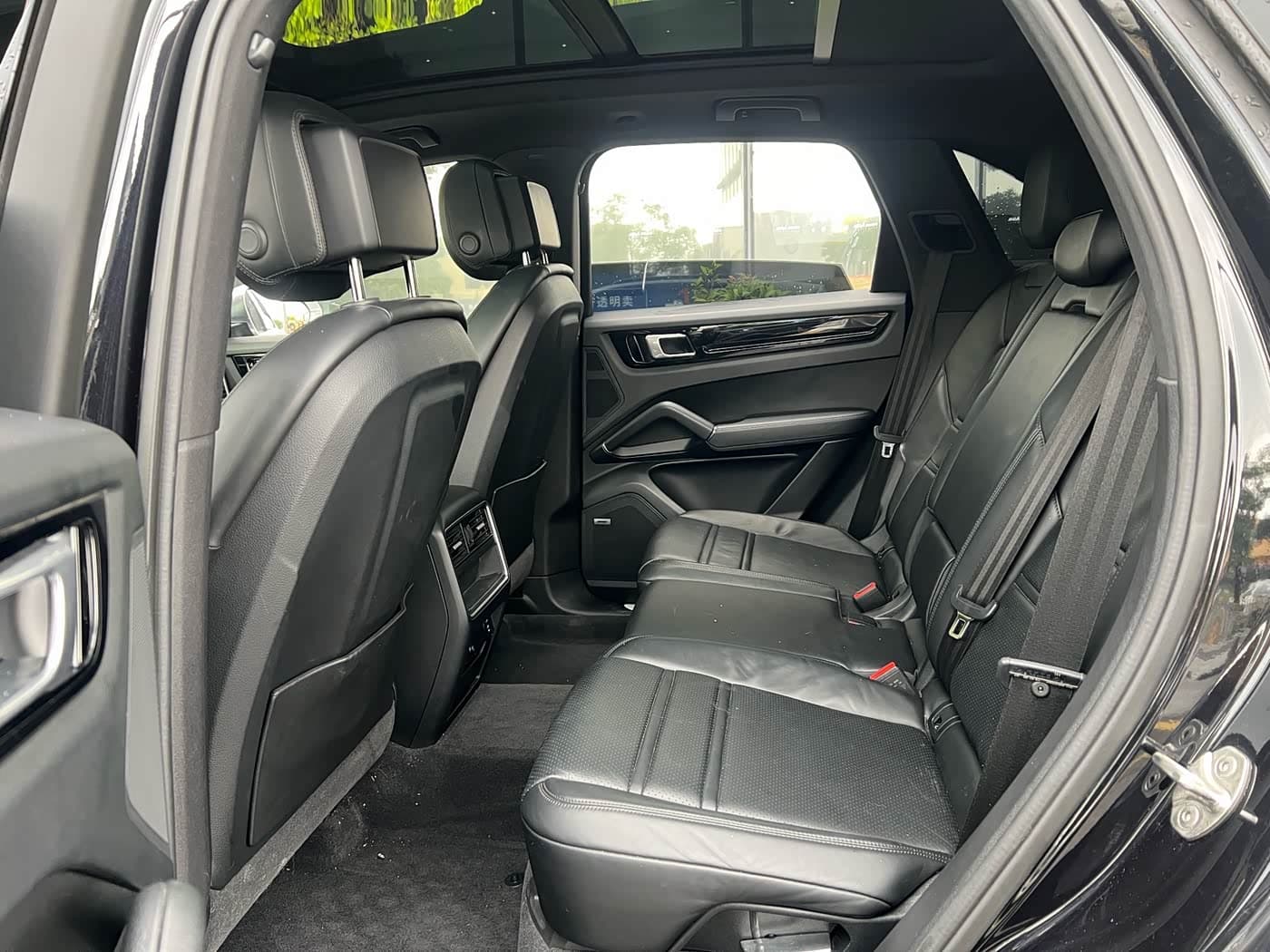 Porsche Cayenne New Energy 2020 — Фото 10/10