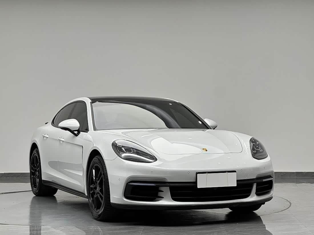 Porsche Panamera 2019 — Фото 3/20
