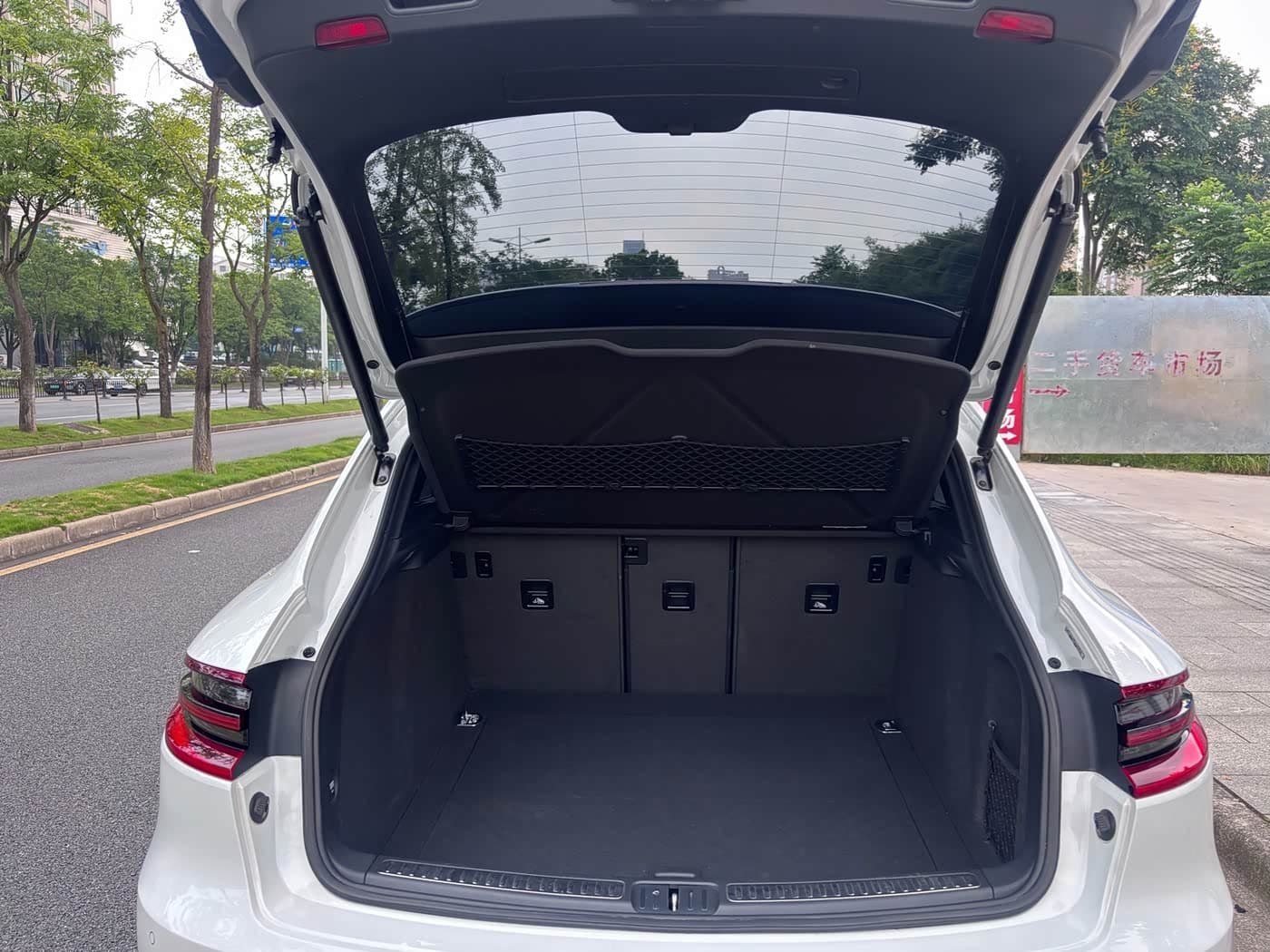 Porsche Macan 2018 — Фото 13/13