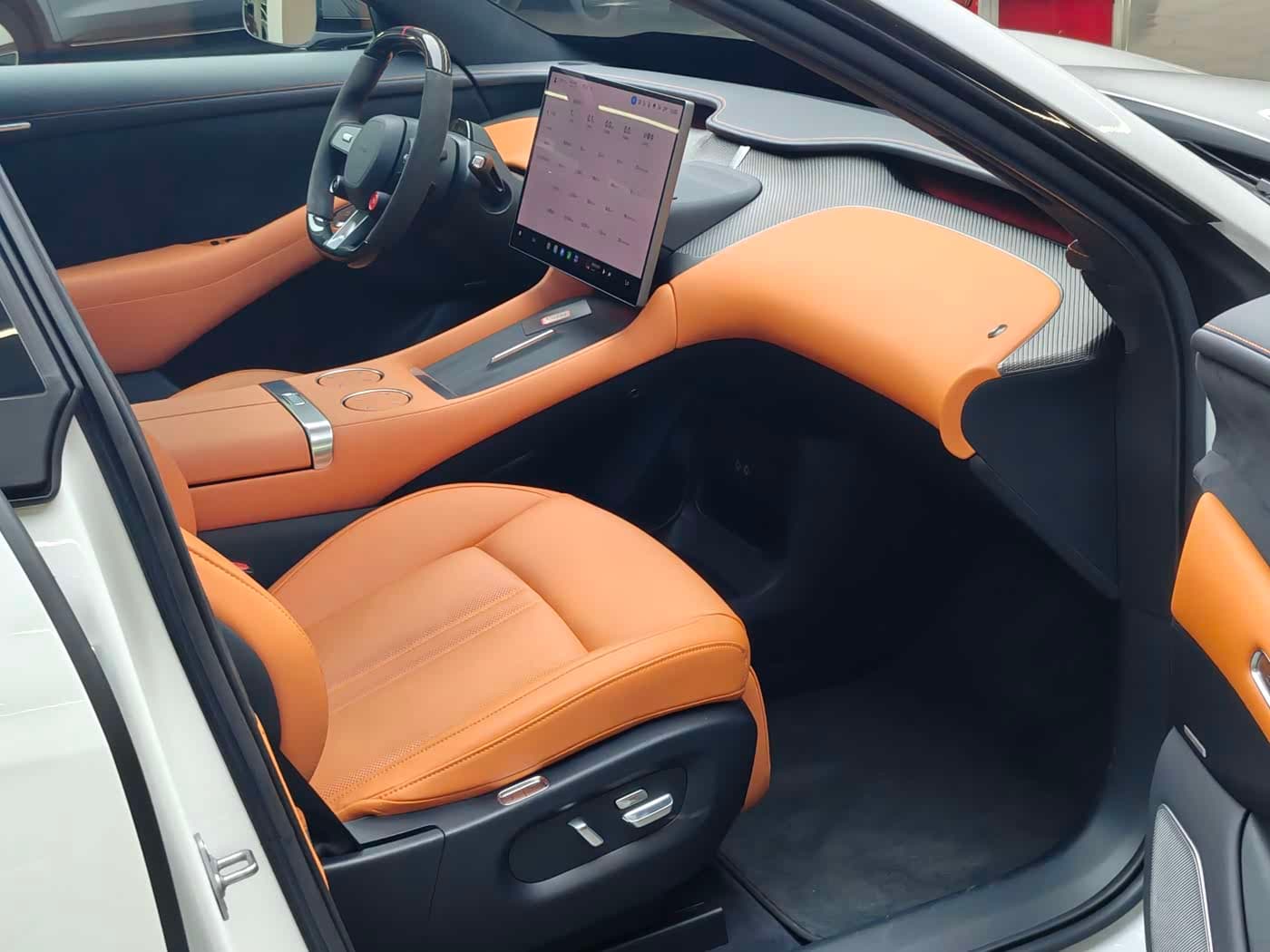 Xiaomi Auto Xiaomi YU7 2025 — Фото 16/20