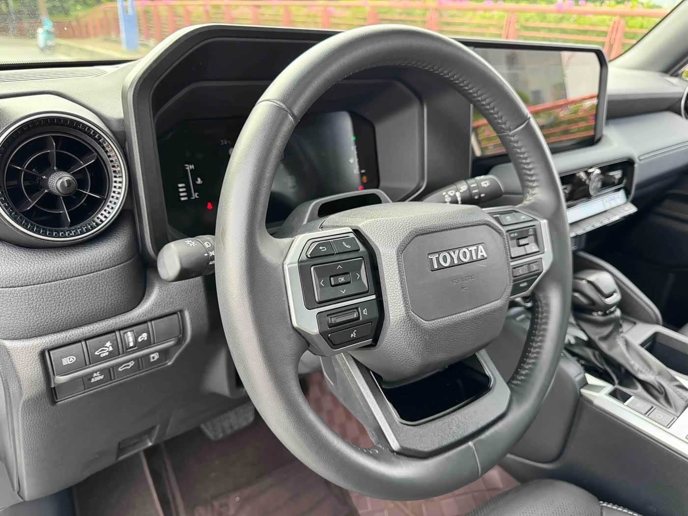 Toyota Prado 2025 — Фото 7/17