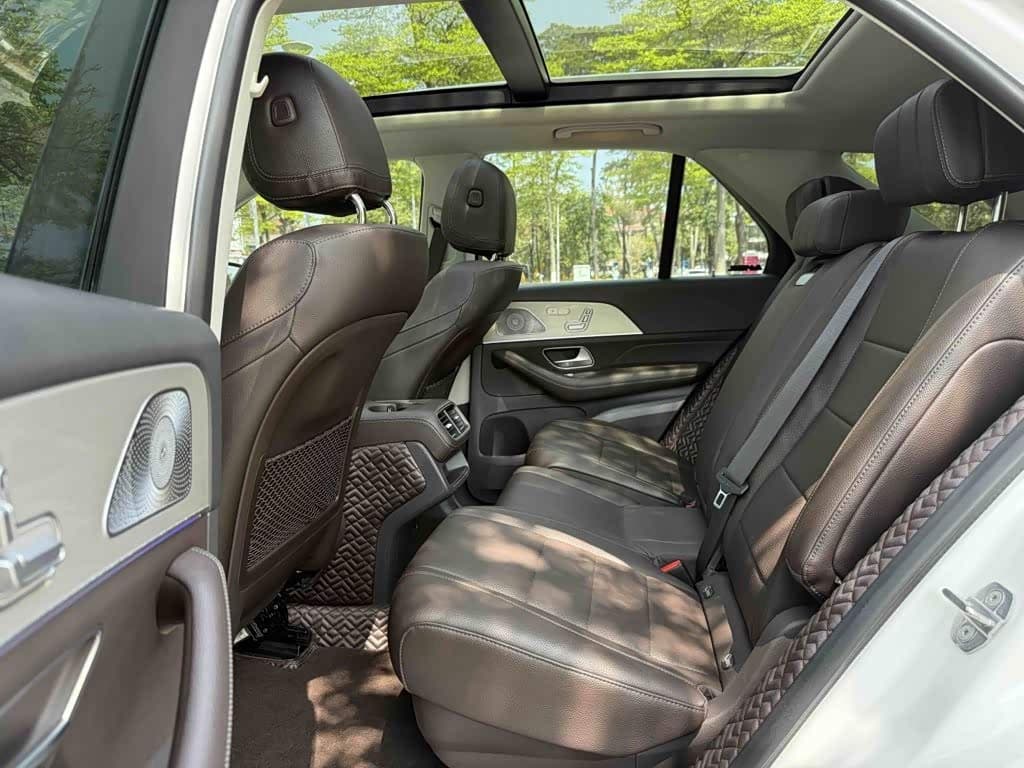 Mercedes-Benz GLE 2021 — Фото 15/20