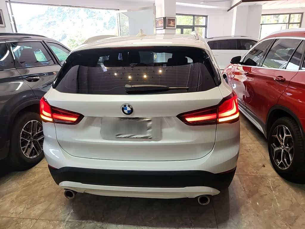 BMW X1 2020 — Фото 6/20