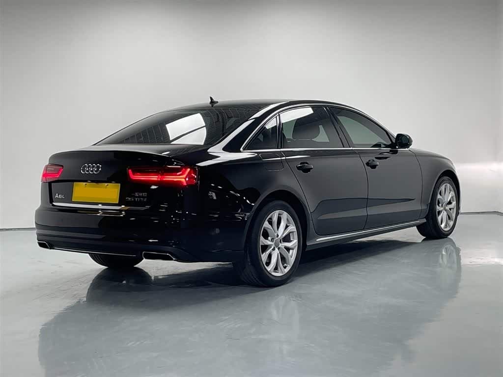 Audi A6L 2017 — Фото 2/20