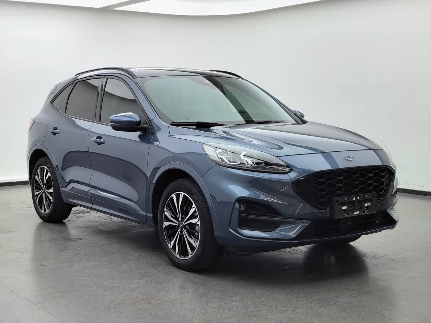 Ford Escape 2020 — Фото 3/20