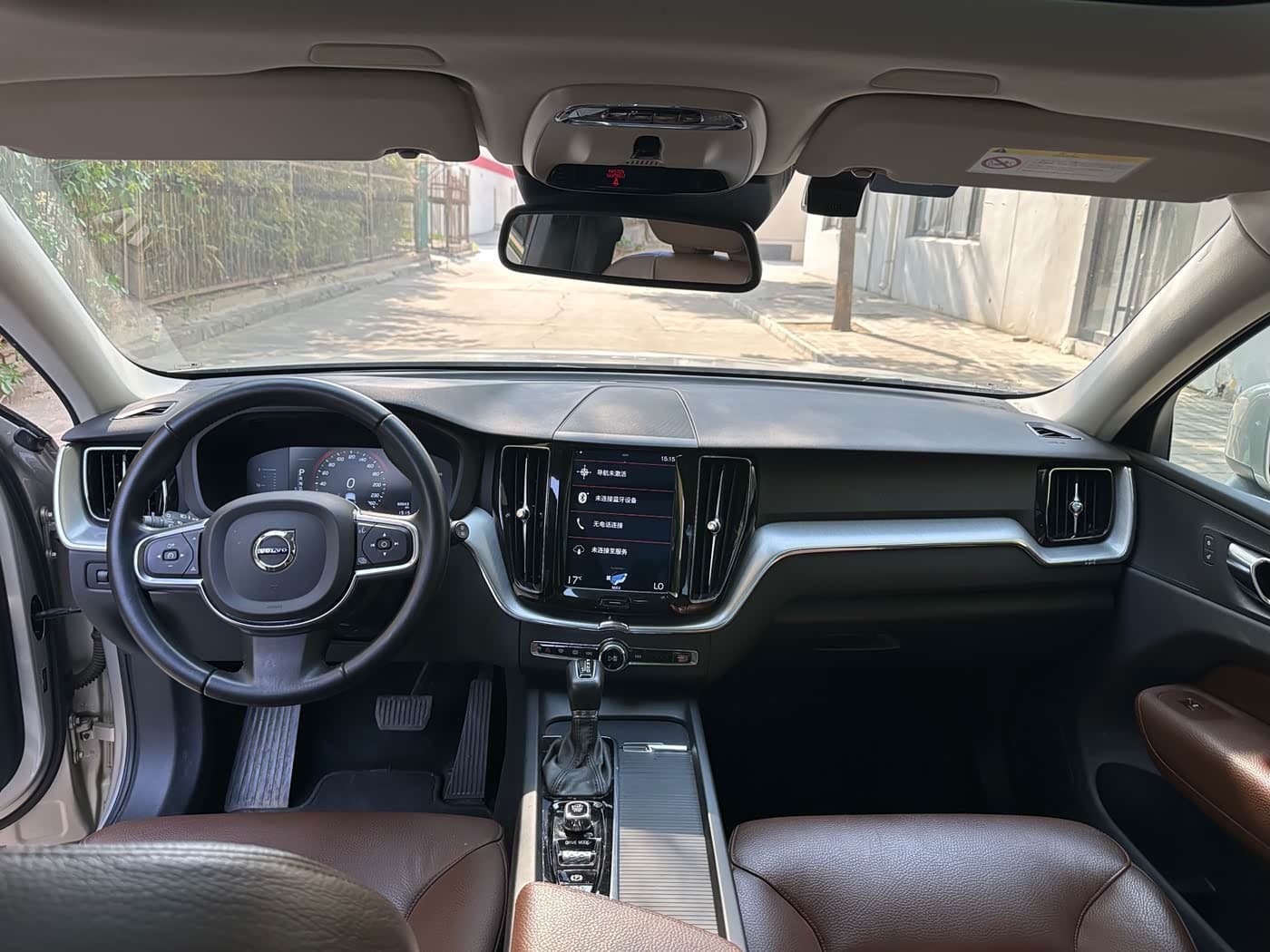 Volvo XC60 2018 — Фото 13/19